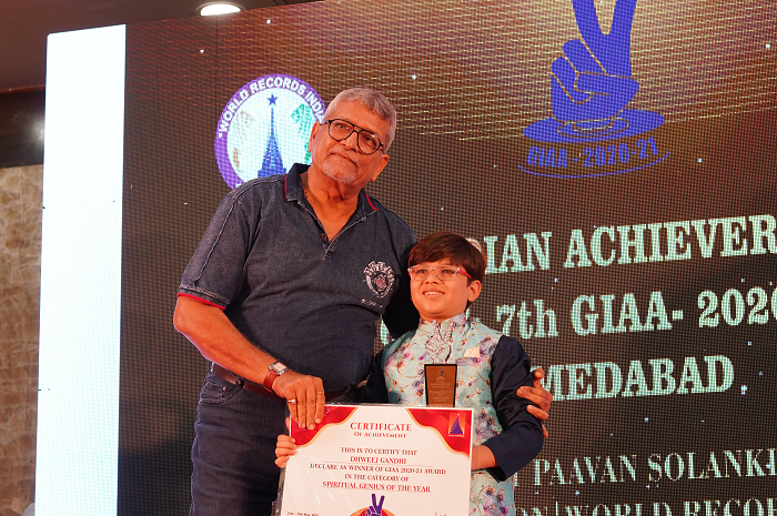  DHWEEJ GANDHI – SPIRITUAL GENIUS OF THE YEAR