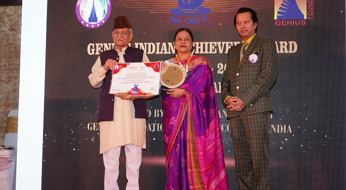  MANJULABEN DETROJA – SOCIAL ENTHUSIAST OF THE YEAR